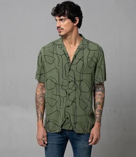 🔥😊CAMISAS CASUALES MANGA CORTA HOMBRE –UNICOLOR,MODERNAS,🔥😊